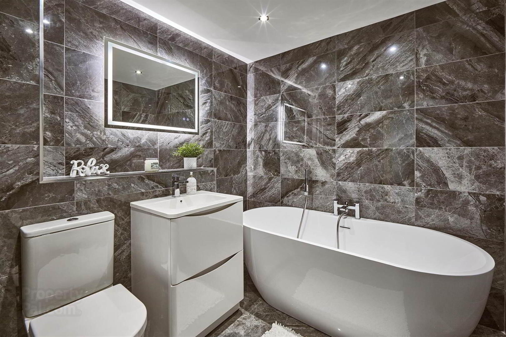 Apt 3 Clifdene, 82-84 Seacliff Road 18 of 24