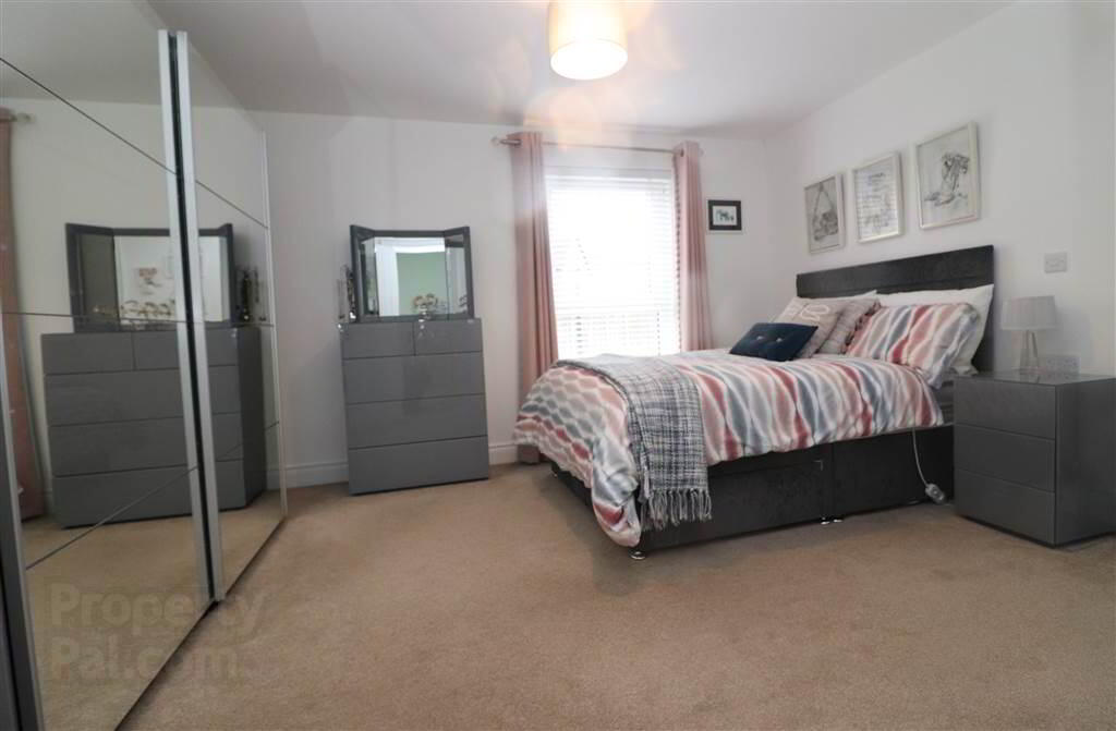 3, 15 Ballantine Square 7 of 14