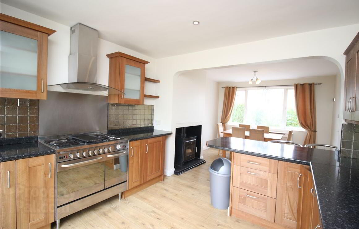 10 Woodlands Avenue 13 of 62