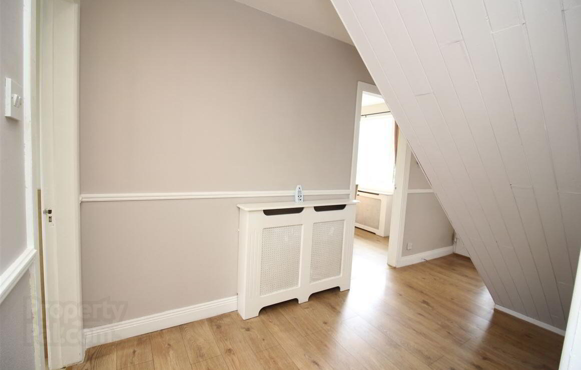 10 Woodlands Avenue 25 of 62
