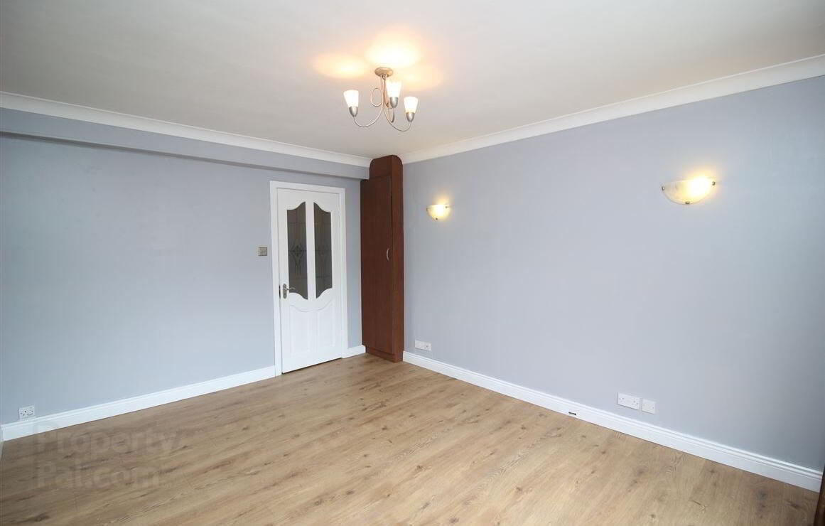 10 Woodlands Avenue 30 of 62