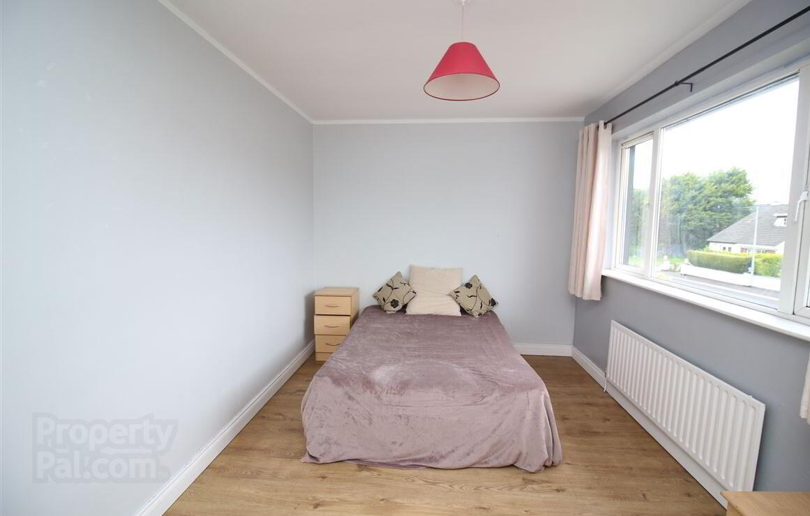 10 Woodlands Avenue 33 of 62