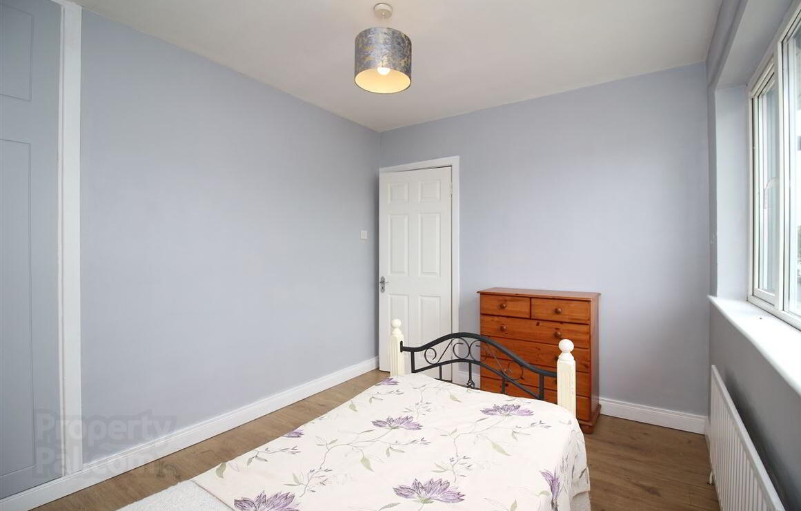10 Woodlands Avenue 37 of 62