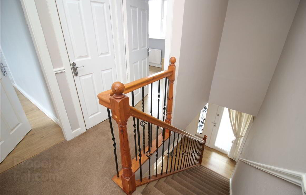 10 Woodlands Avenue 52 of 62
