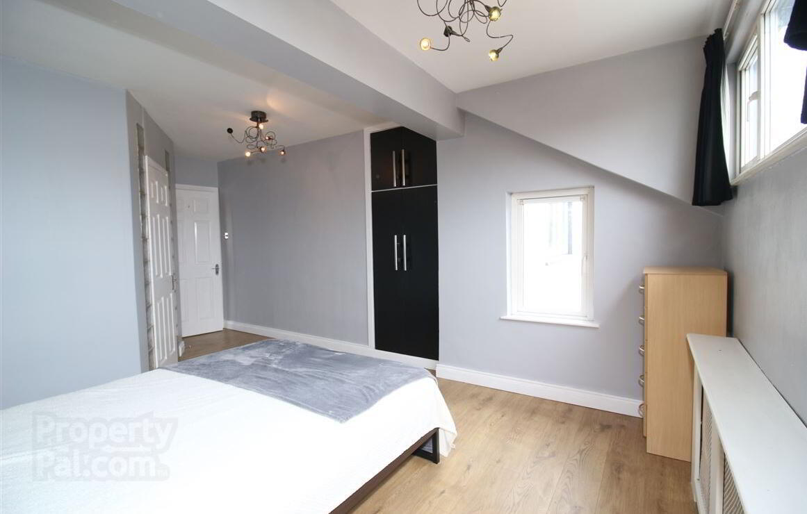 10 Woodlands Avenue 46 of 62