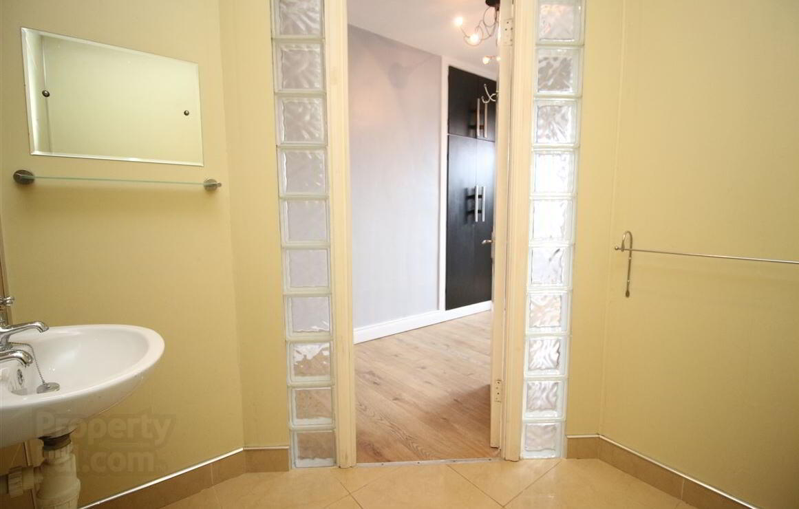 10 Woodlands Avenue 50 of 62