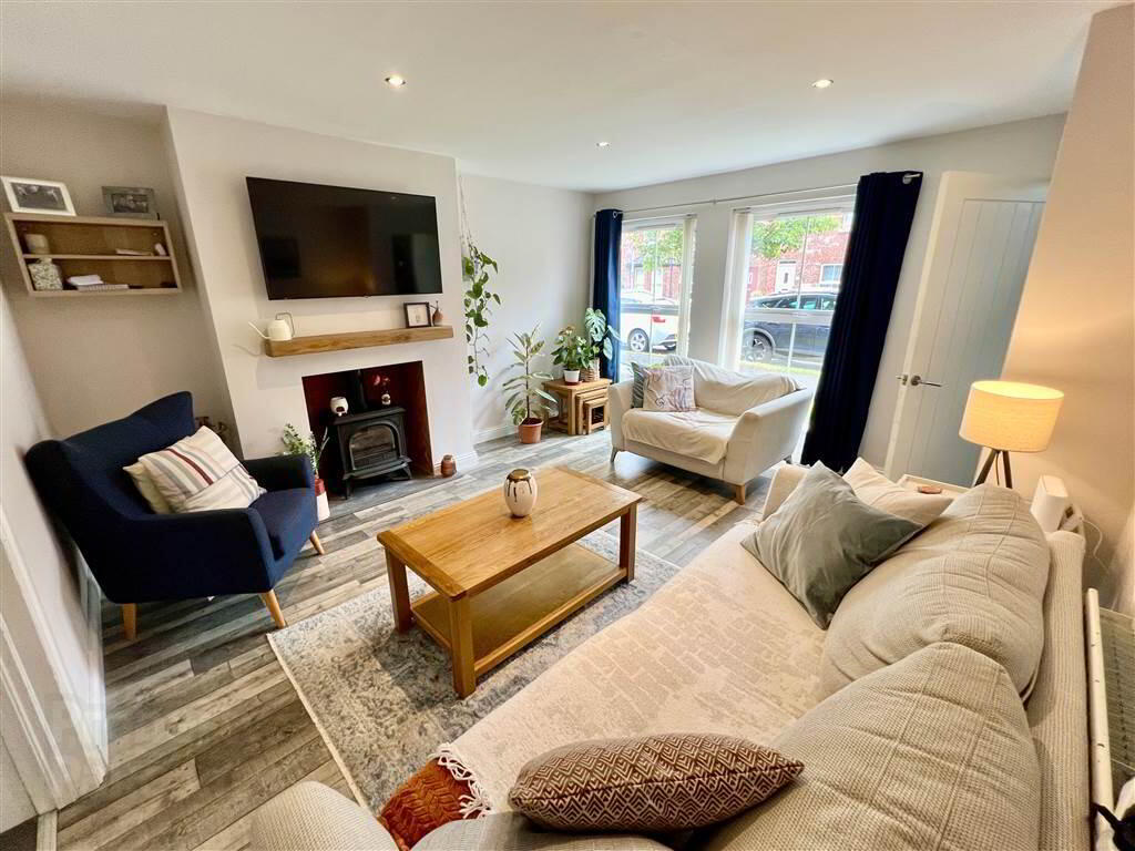 25 Lewis Avenue 4 of 18
