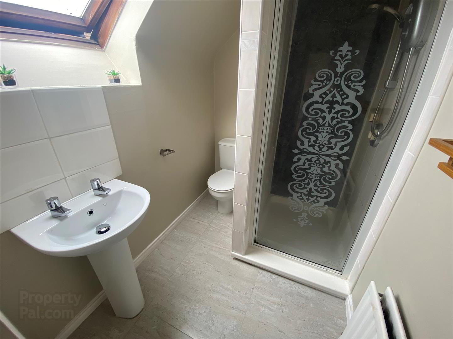 11 Fernbank Close 10 of 12