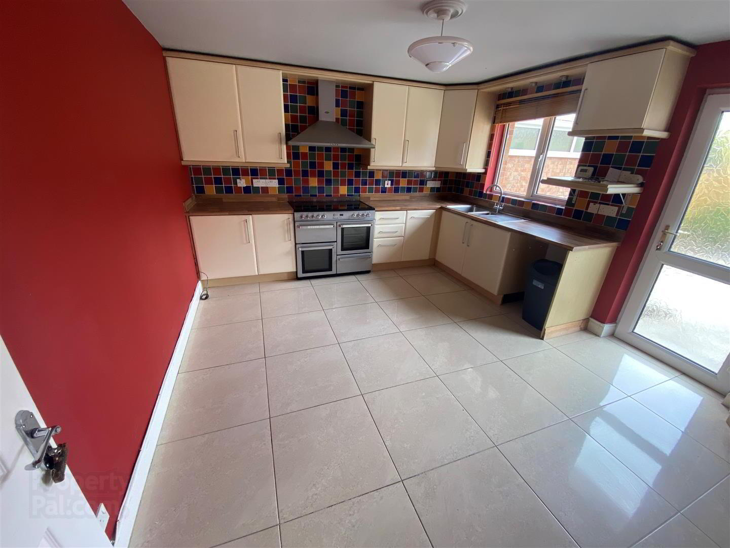 11 Fernbank Close 6 of 12