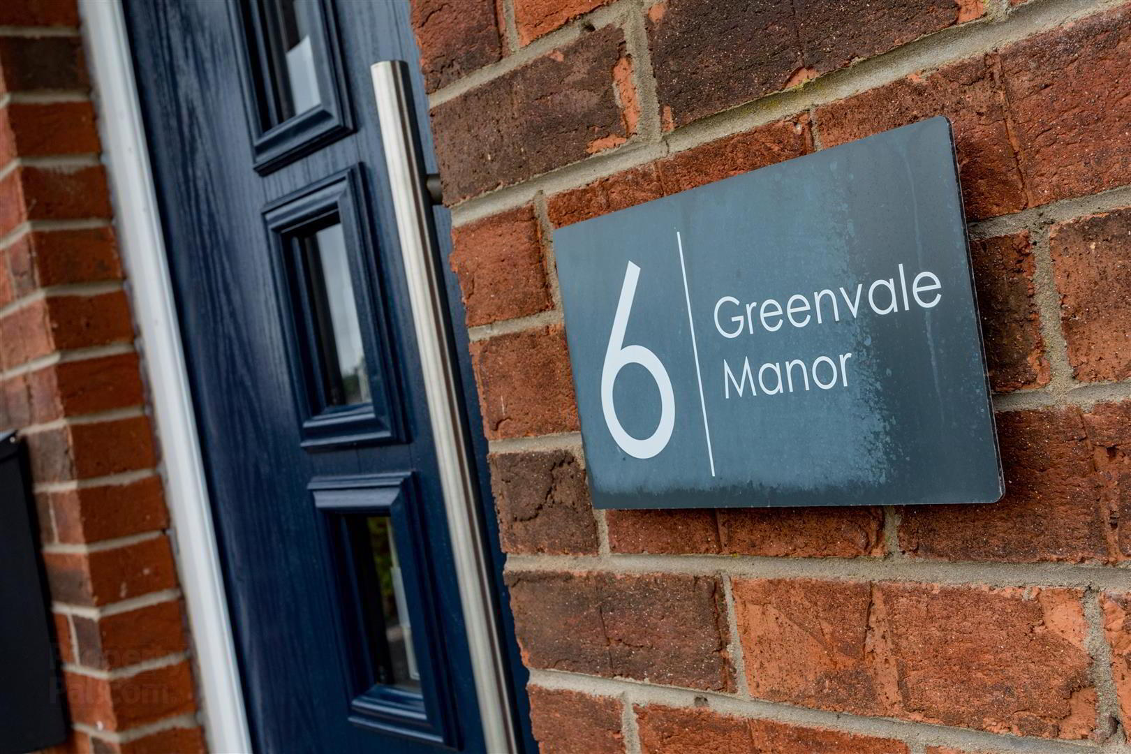 6 Greenvale Manor