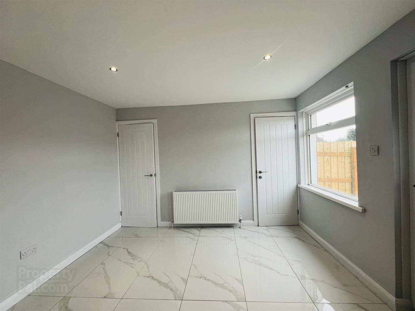 203 Sperrin Park 5 of 14