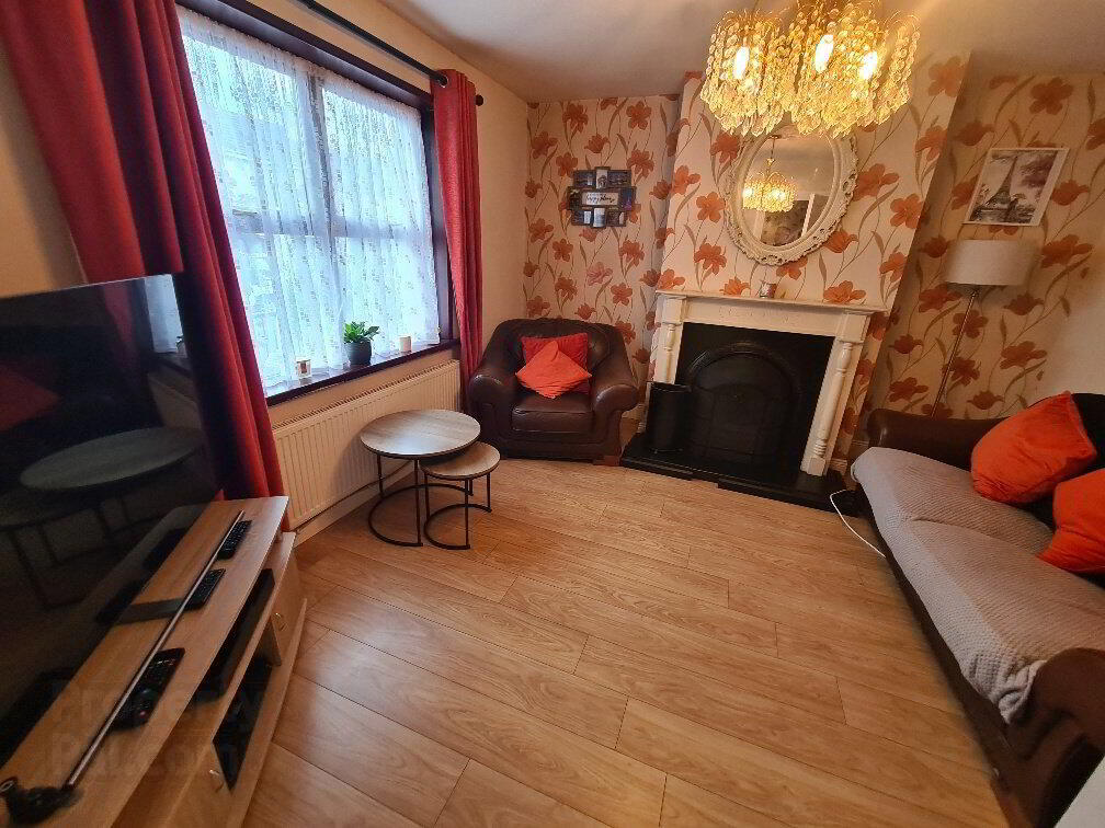 22 Croke Avenue 3 of 12