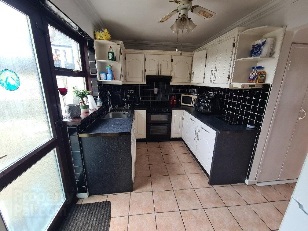 22 Croke Avenue 5 of 12