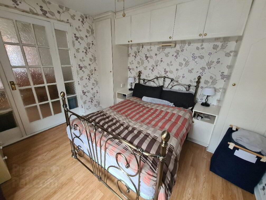 22 Croke Avenue 8 of 12