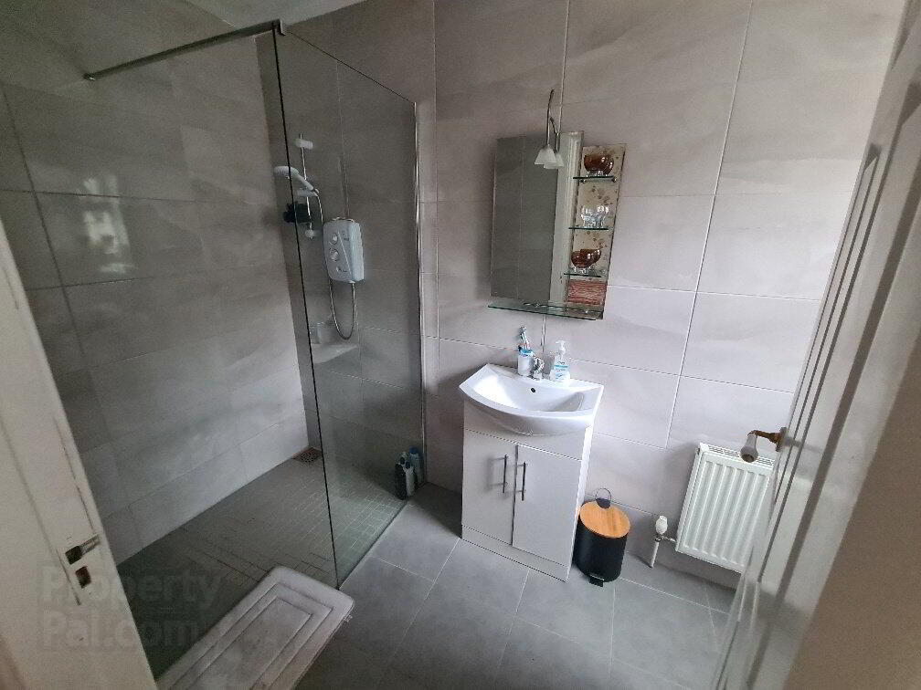 22 Croke Avenue 9 of 12