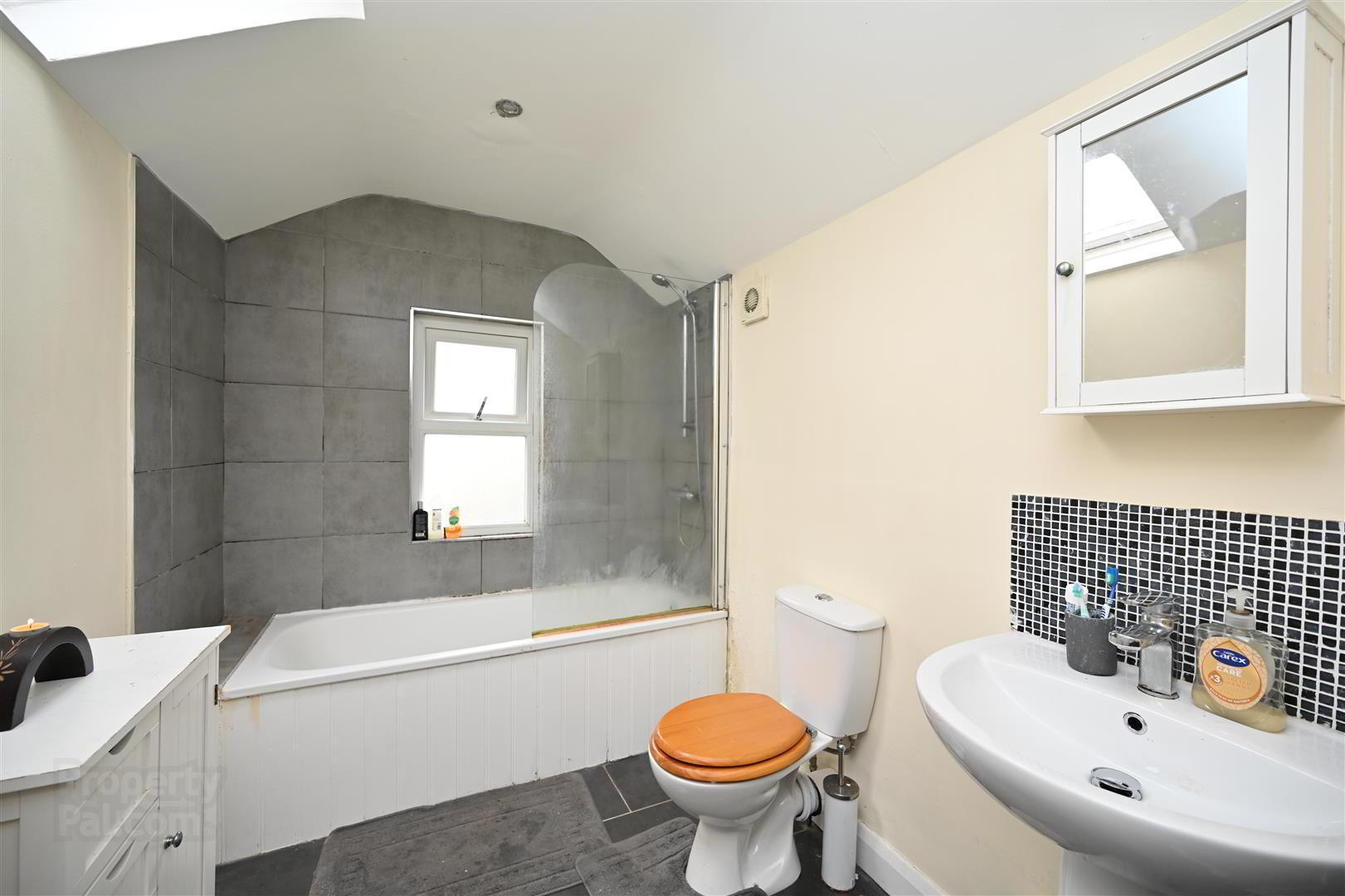 14 Meadowbank Place 7 of 7