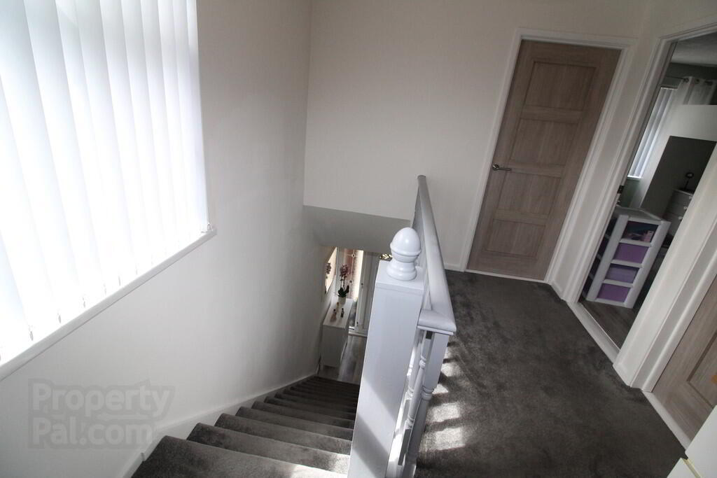 18 Pineview Drive 15 of 19