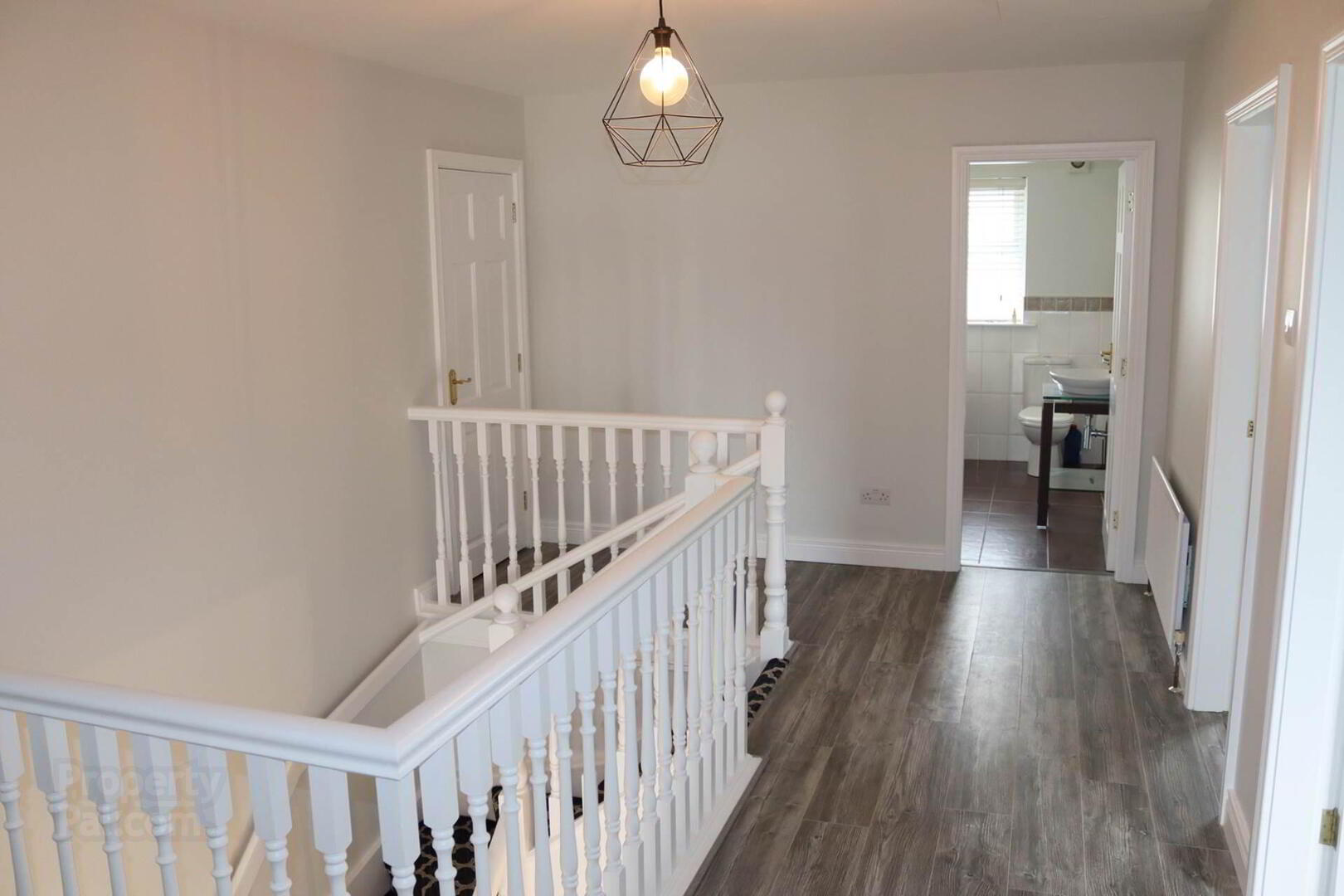 18 Ramoan Avenue 15 of 29