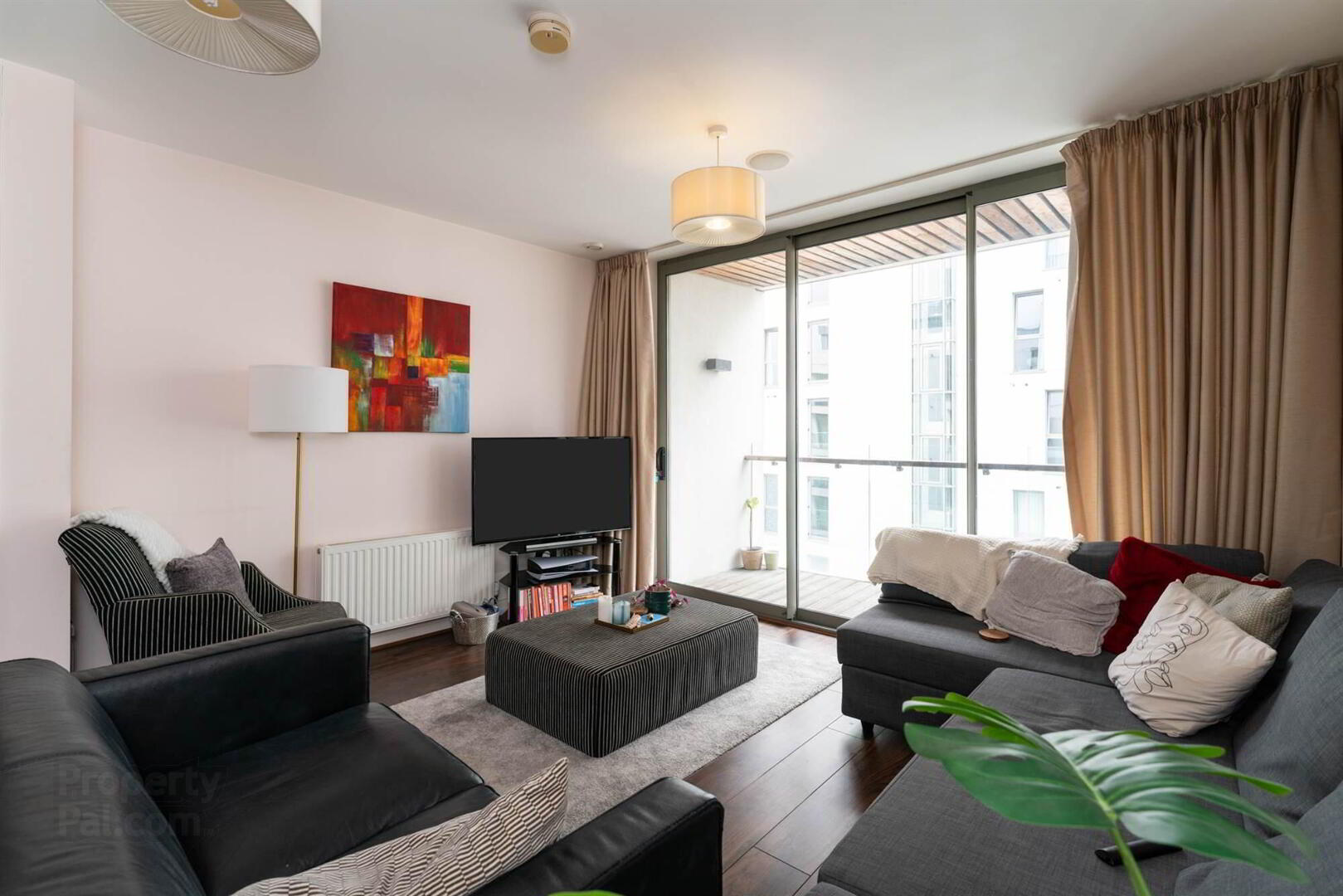 9-48 The Arc, 2i Queens Road 5 of 14