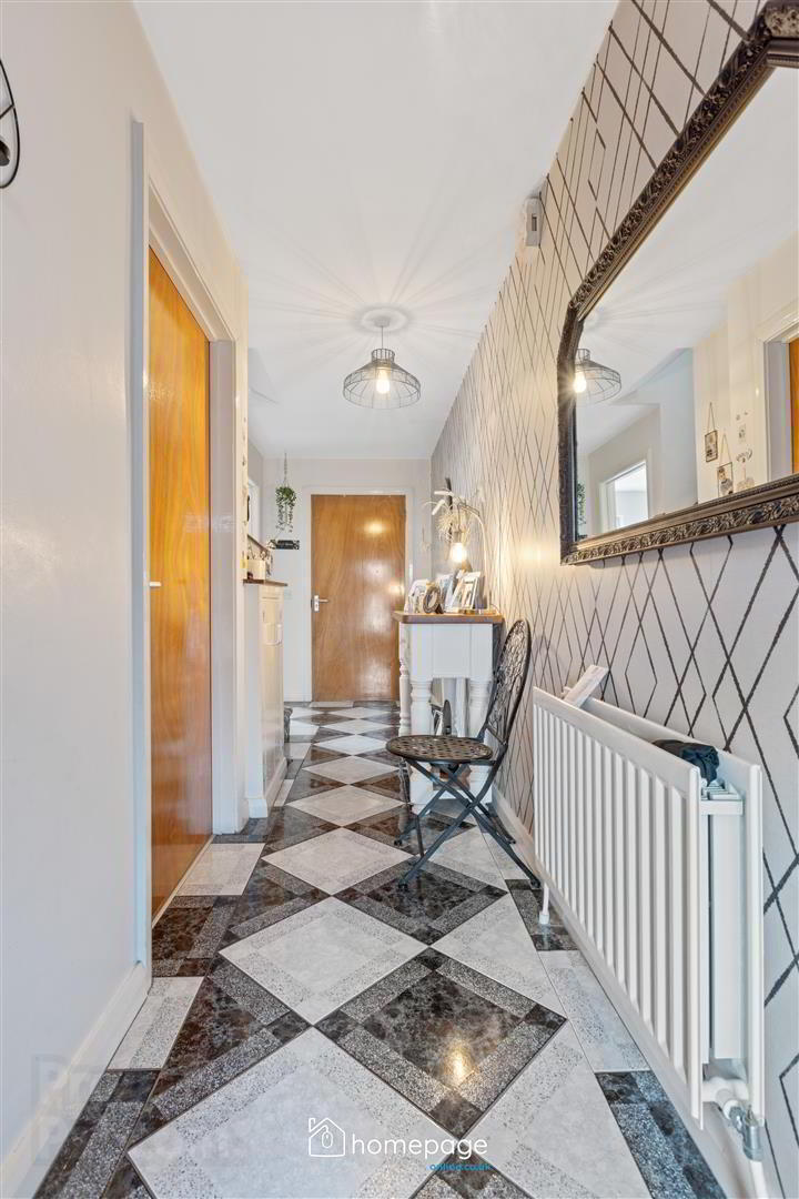 5 Hawthorn Grove 4 of 37