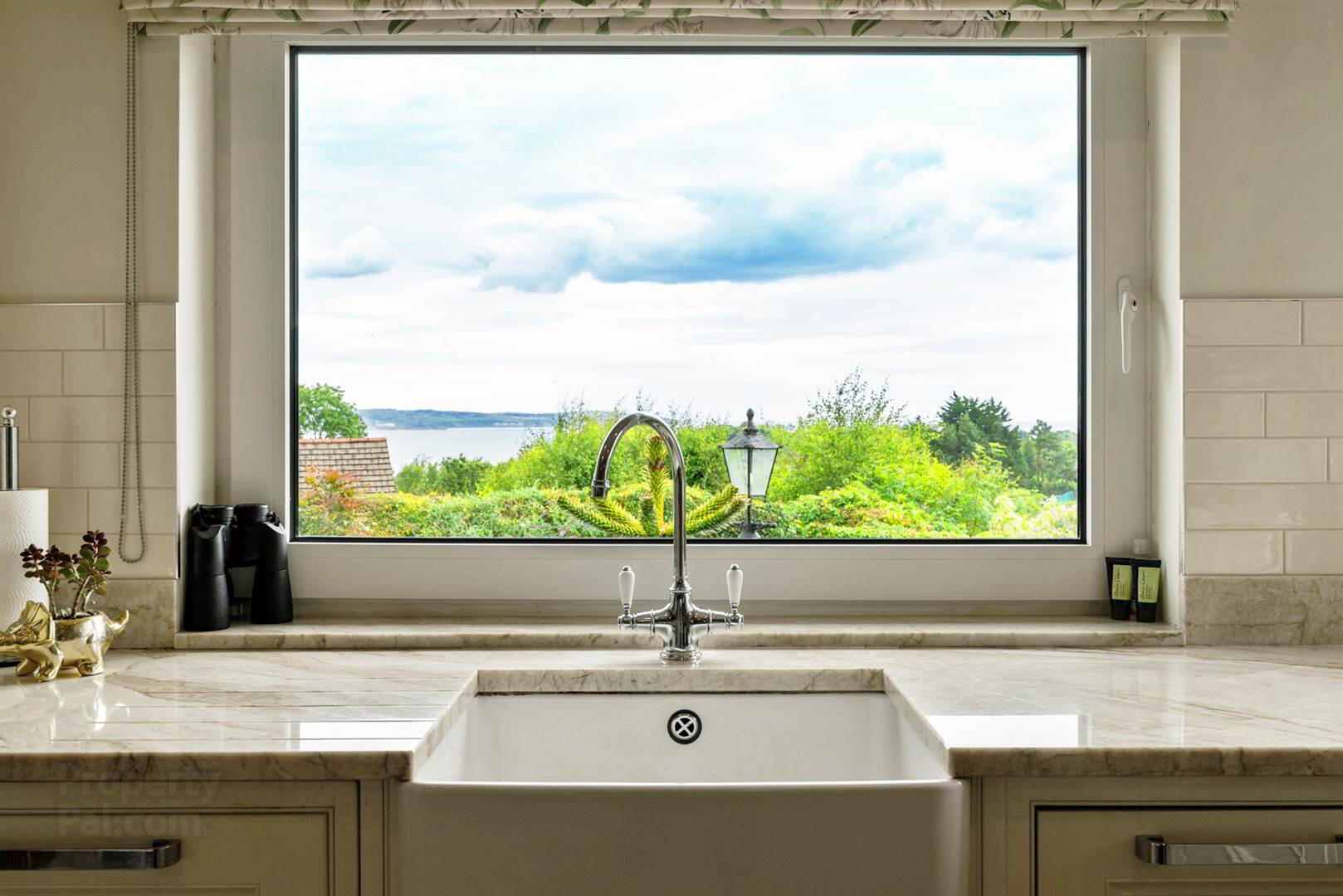 'Island Lodge', 216 Bangor Road 9 of 23
