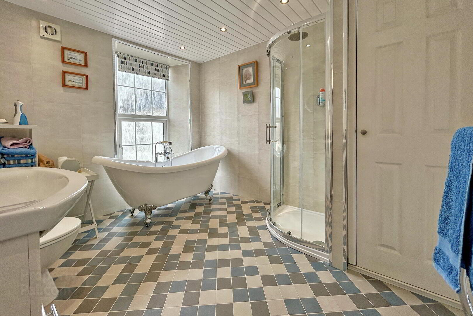 66 Causeway Street 9 of 20