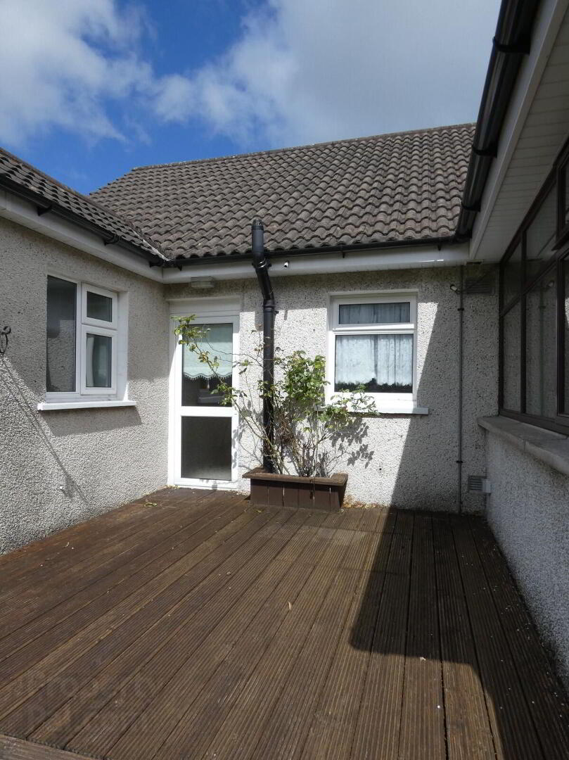 16 Portrush Road 17 of 30