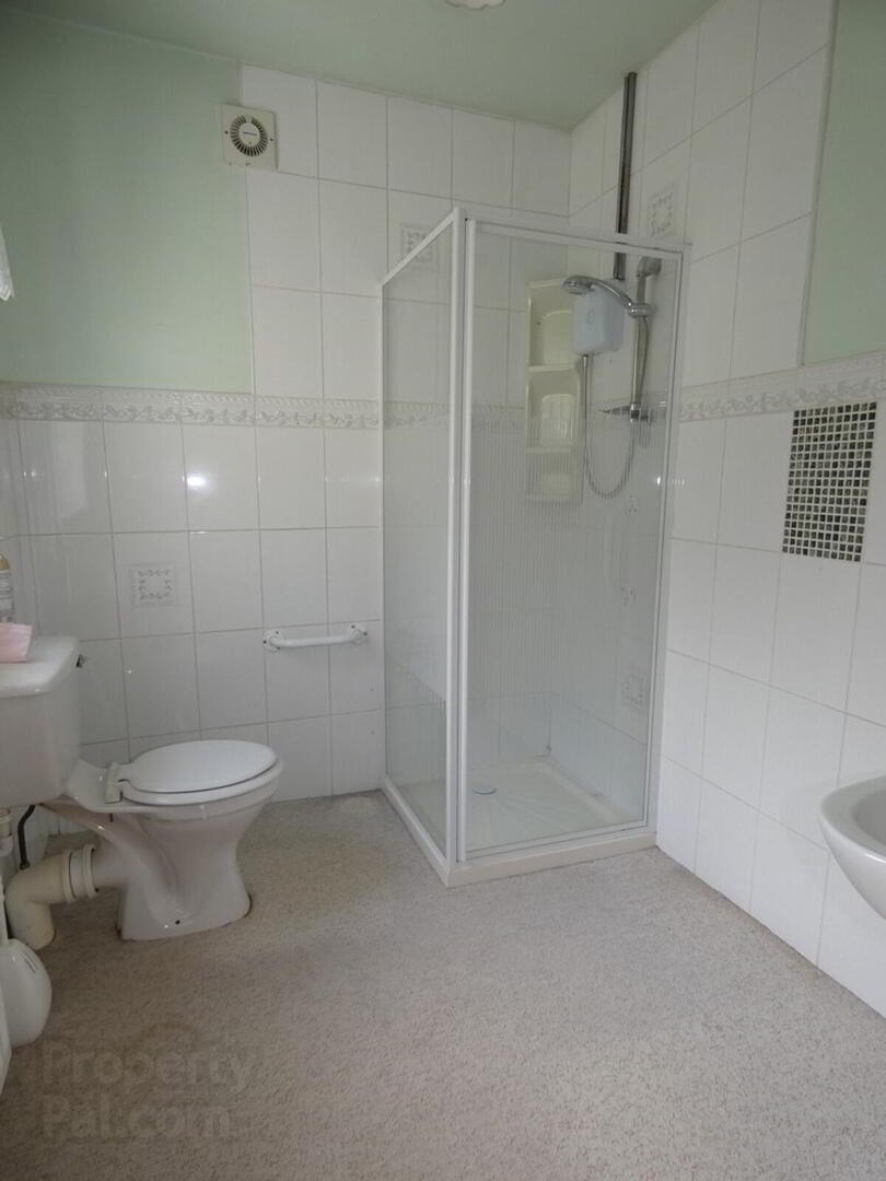 16 Portrush Road 16 of 30