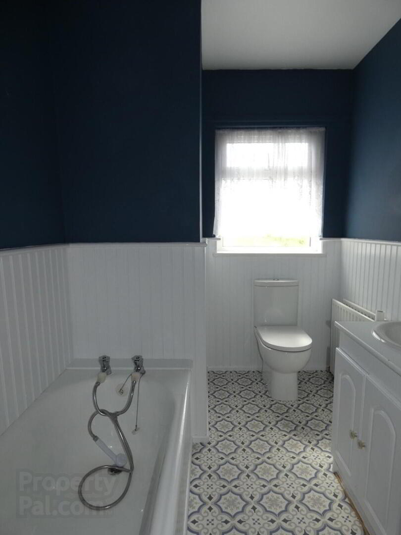 16 Portrush Road 20 of 30