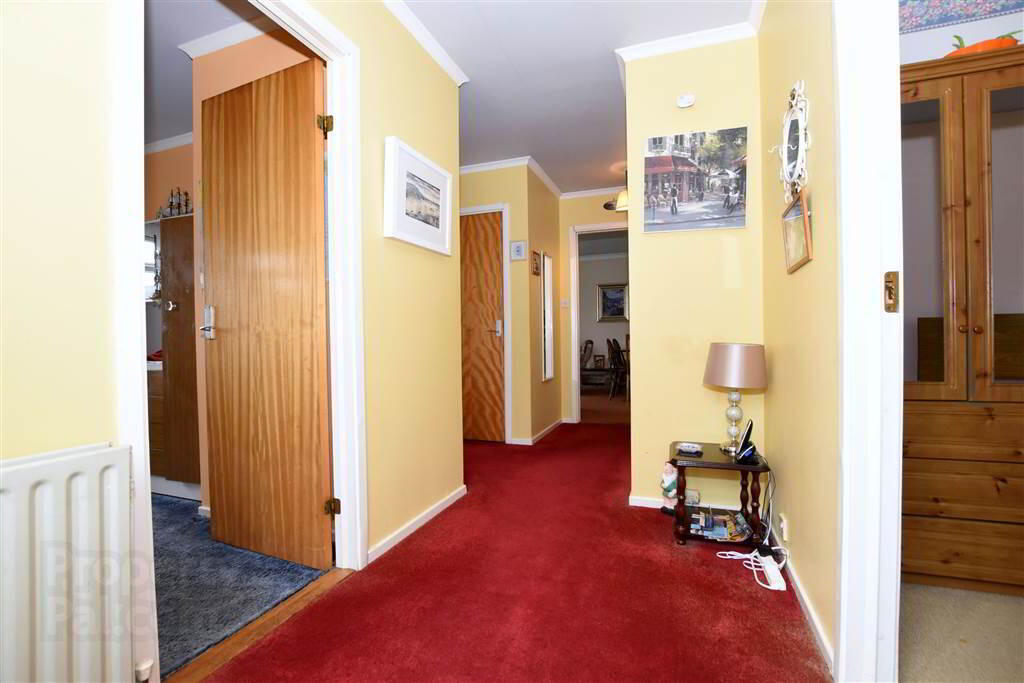 17 Lansdowne Gardens 8 of 17