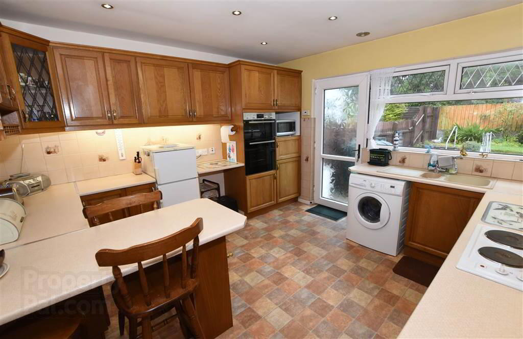 17 Lansdowne Gardens 11 of 17