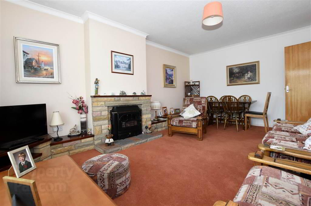 17 Lansdowne Gardens 10 of 17