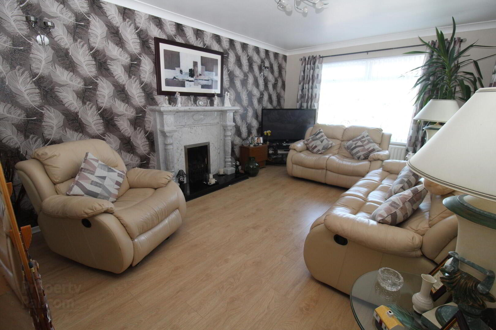 3 Fernmore Road 8 of 24