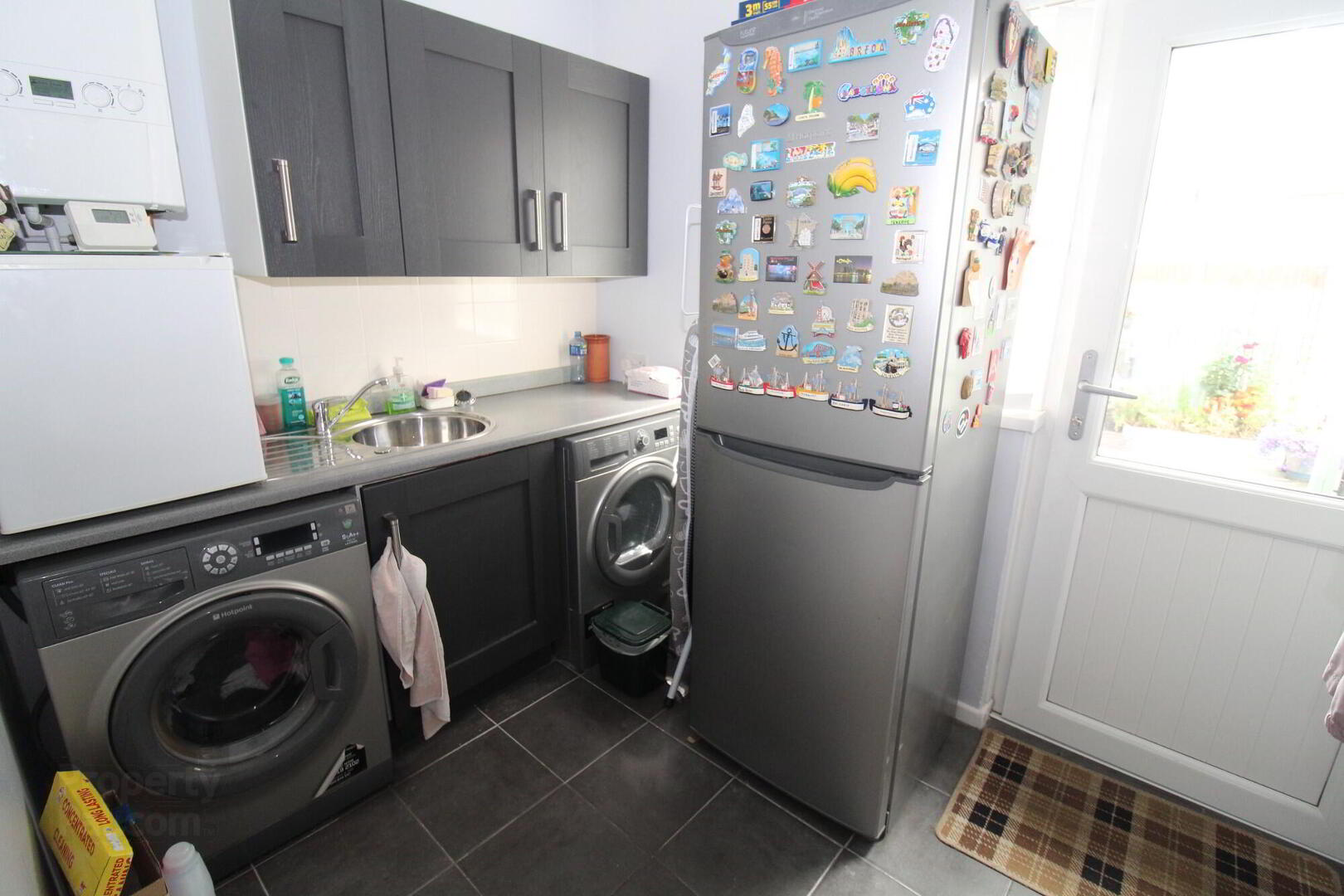 3 Fernmore Road 13 of 24