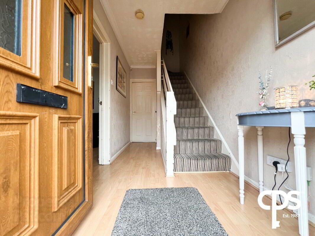 19 Cambrai Drive 2 of 8