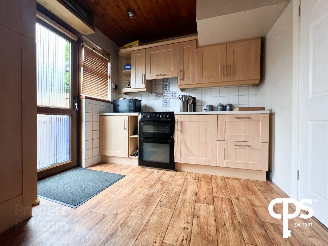 19 Cambrai Drive 5 of 8