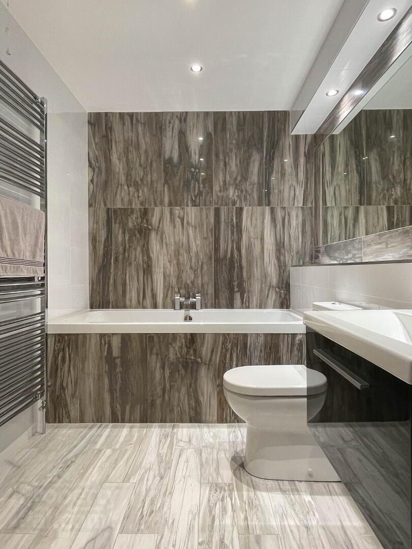 Apt 5, 61 Causeway Street 21 of 41