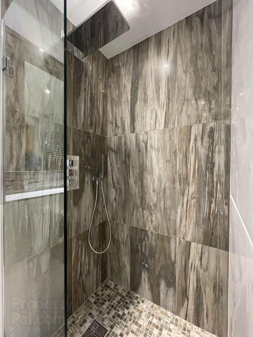 Apt 5, 61 Causeway Street 23 of 41