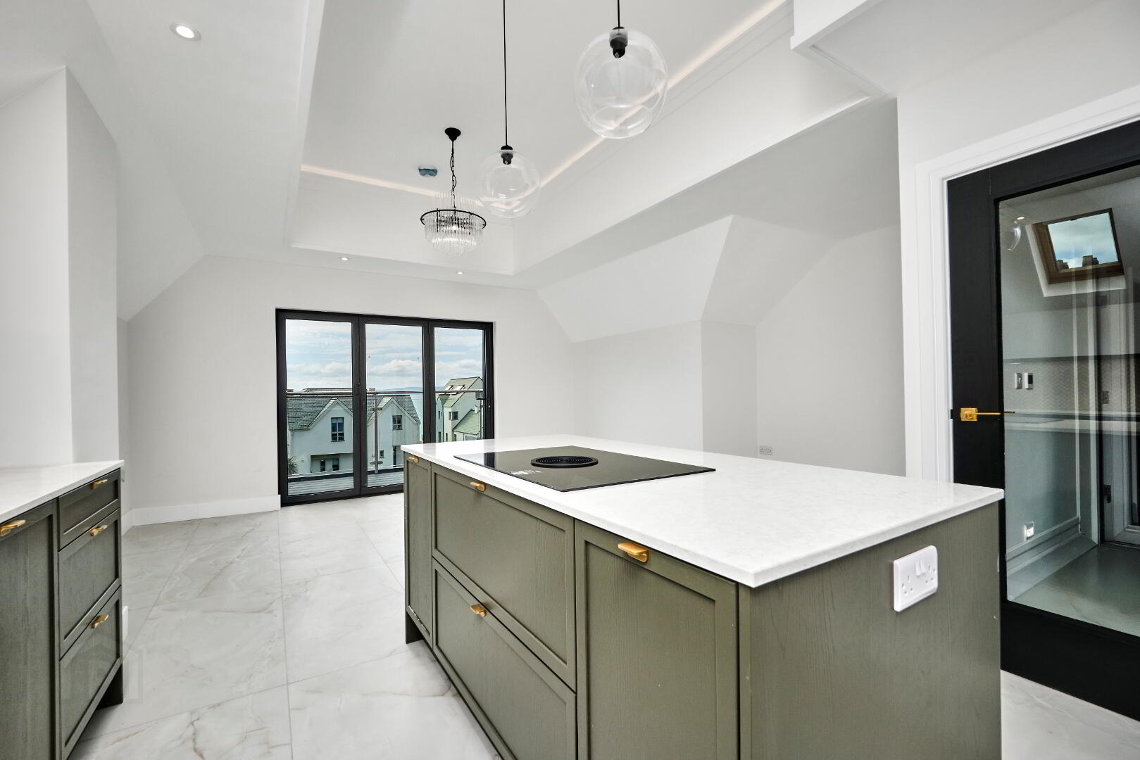 3 Bed Penthouse Apartment 5 of 52