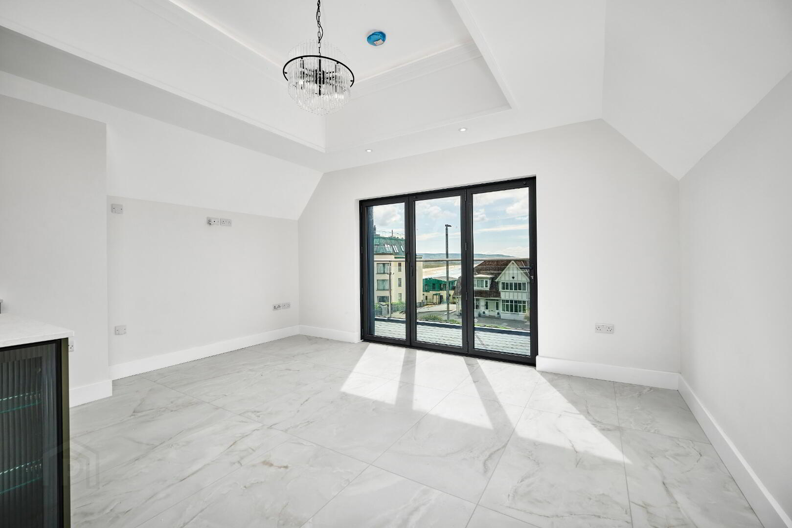3 Bed Penthouse Apartment 7 of 52