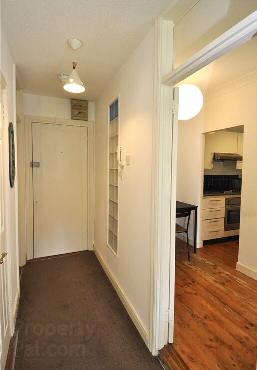 Apt 12, Hillcourt 5 of 10
