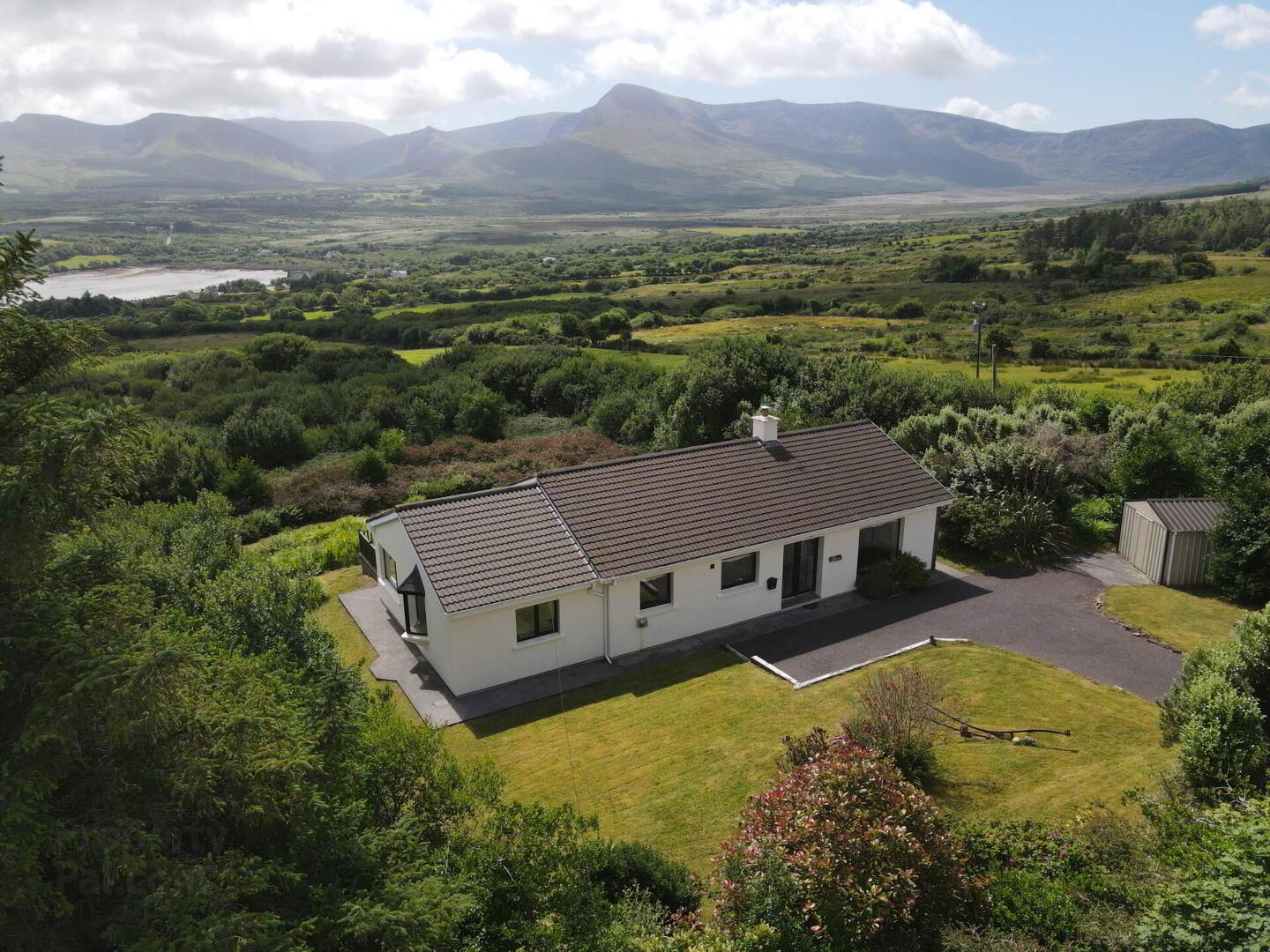 Tigh Roscol 5 of 38