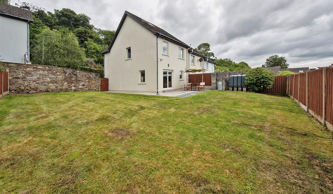 12 Dene's Yard 4 of 26