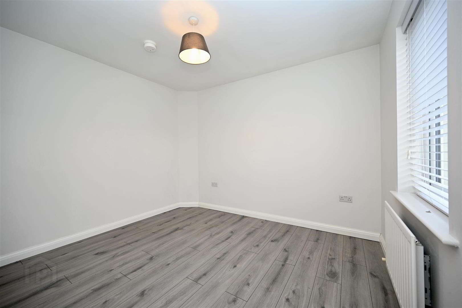Apt 4, 61 Central Avenue 6 of 9