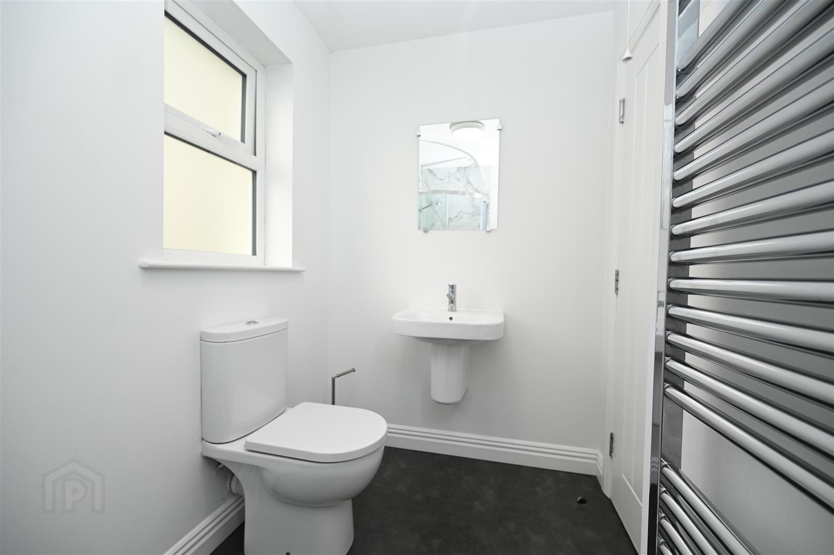 Apt 4, 61 Central Avenue 8 of 9