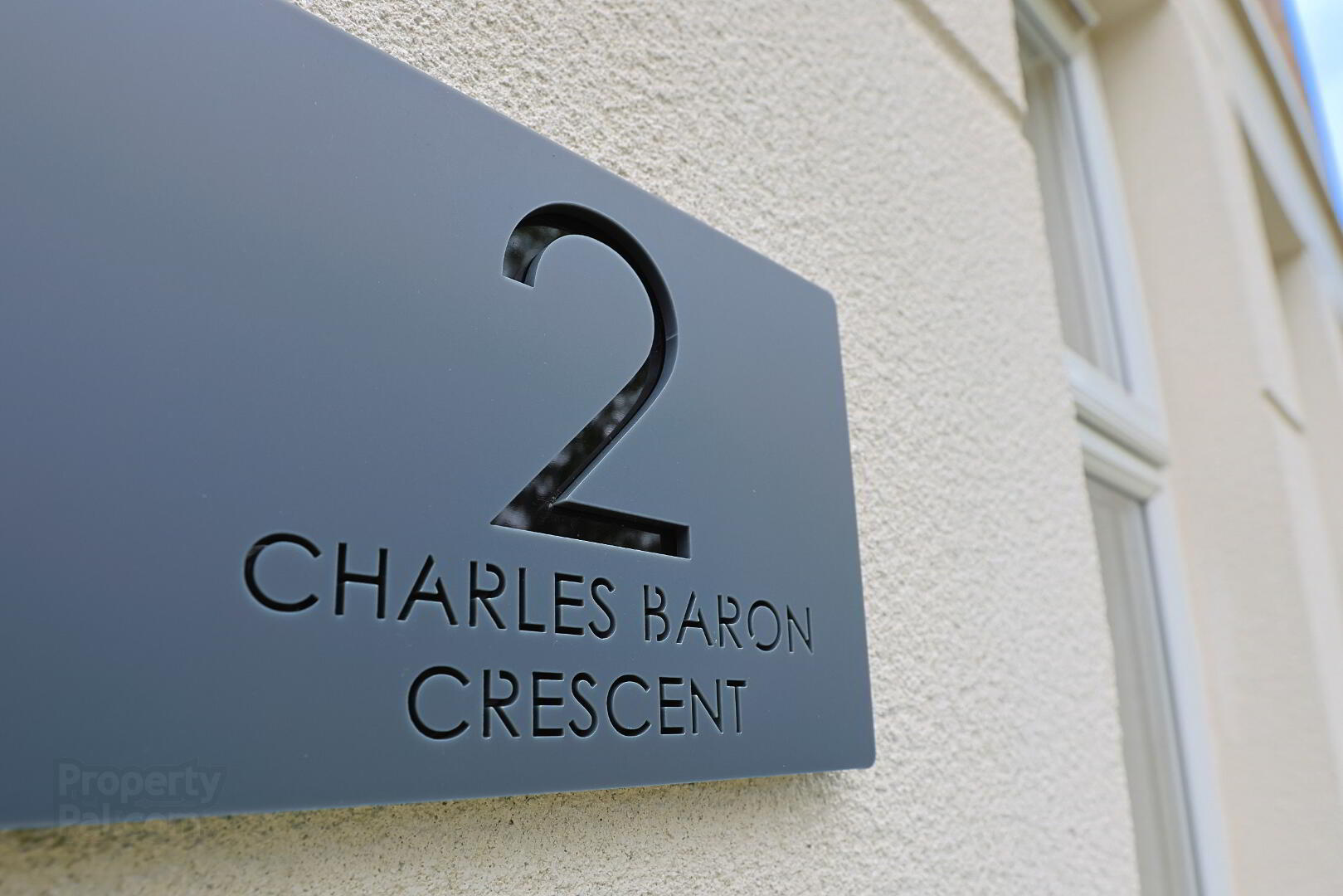 2 Charles Baron Crescent