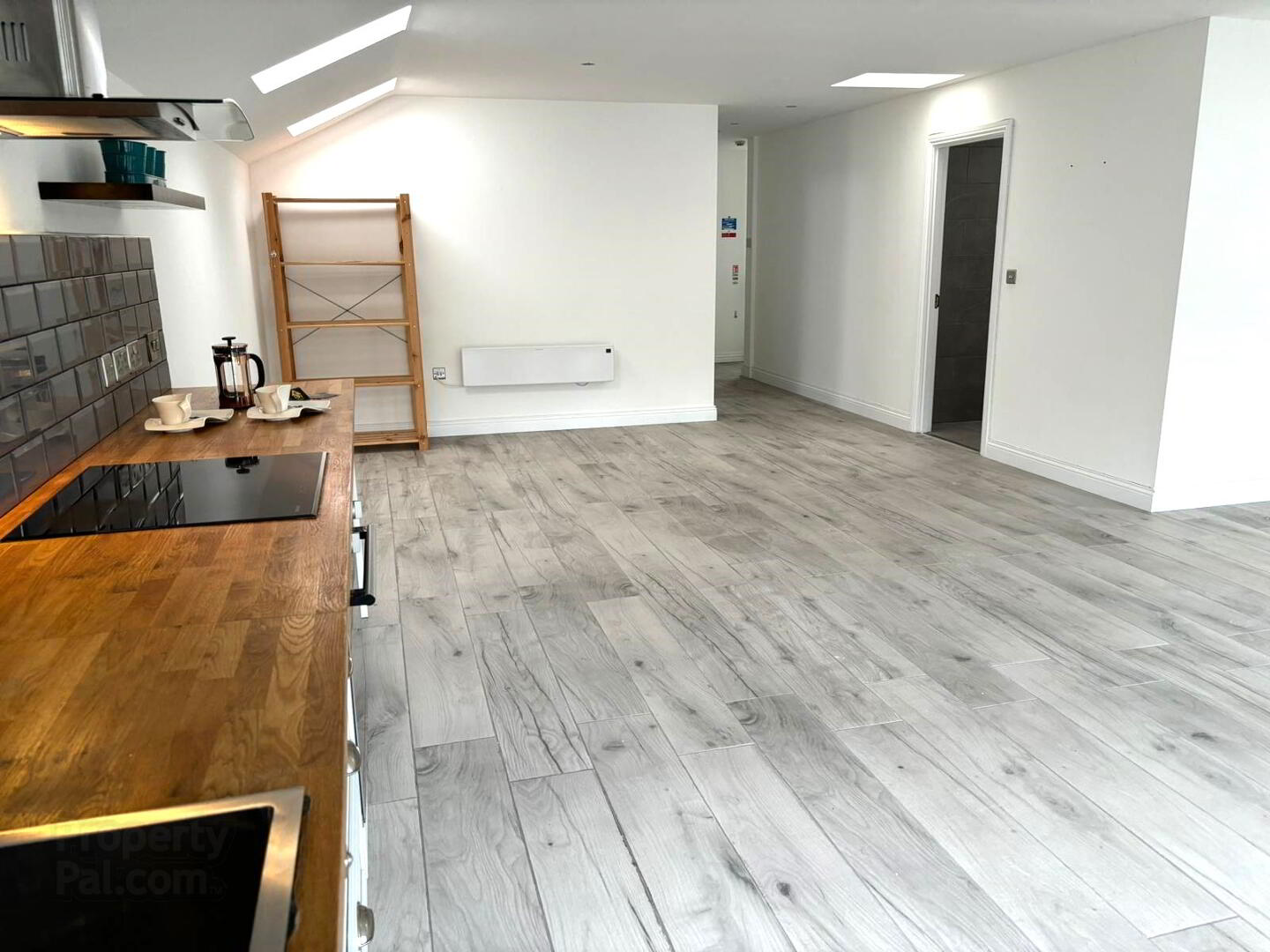 10b Main Street 8 of 12