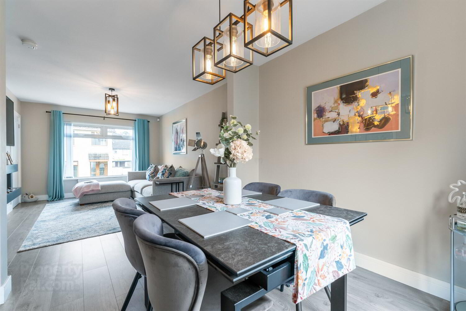 16 Craigleith Walk 8 of 18