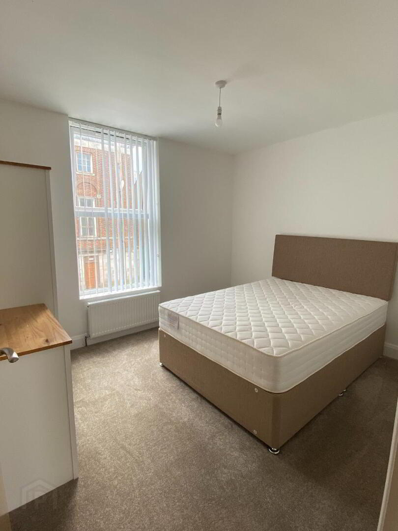 Unit 1, 66 Southwell Road 4 of 5