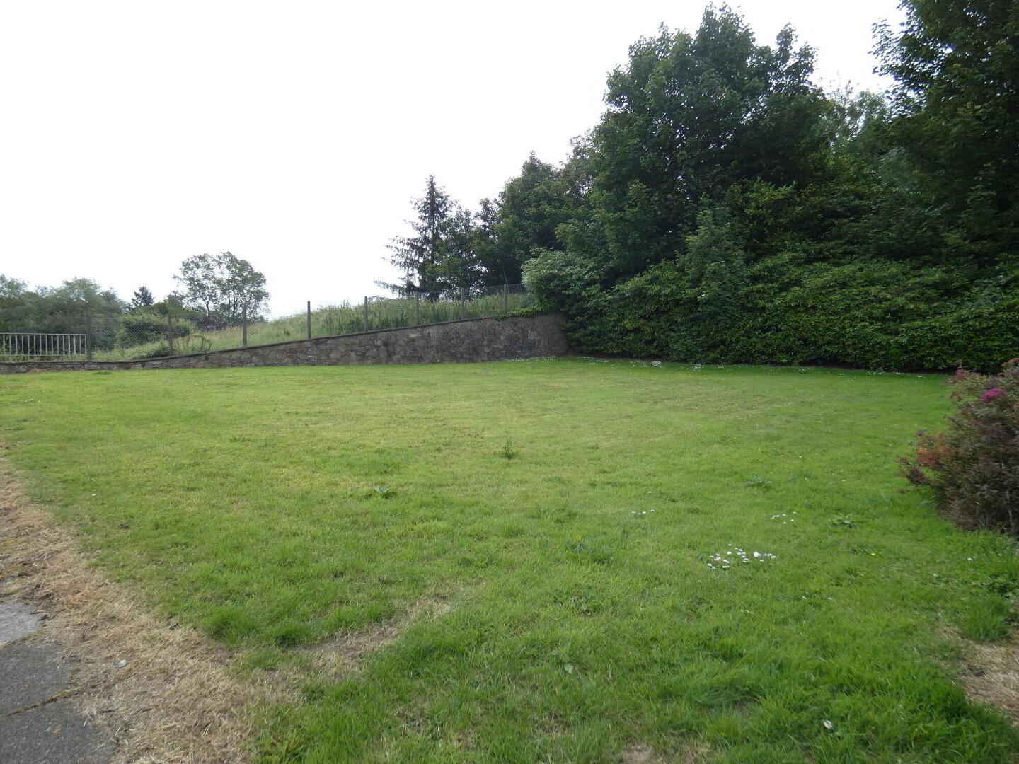 7 Braddan Place ( Mill Road ) 20 of 22